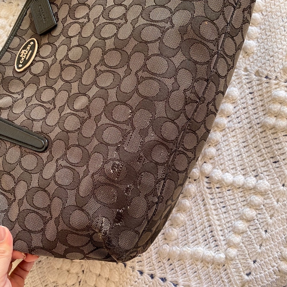Coach Bag - Picture 5 of 9